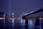 Web-Towers-Bridge-0902.jpg (26713 bytes)